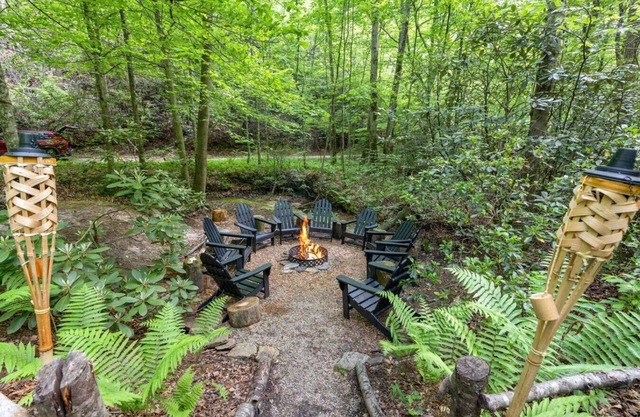 Beech Timber- 30 Acre Secluded Glamping in RRG!
