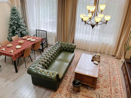 Beijing City center - Two bedroom family flat with Queen-size beds