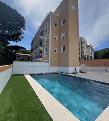 Bel Appartement Tout Neuf
