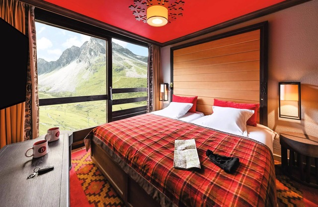 Belambra Clubs Tignes - Val Claret - All inclusive - Premium Room 2 Adults and 1 Child Breathtaking View