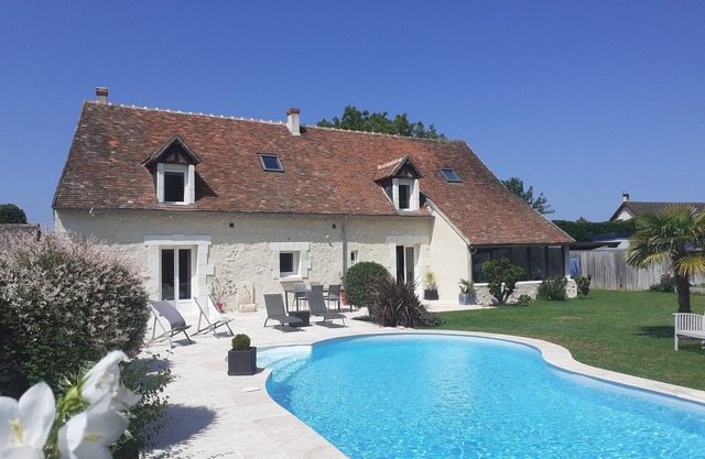 Belle Longère Tout Confort Avec Piscine
