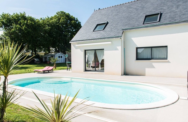 Belle Maison Neuve Avec Piscine Couverte et Chauffée