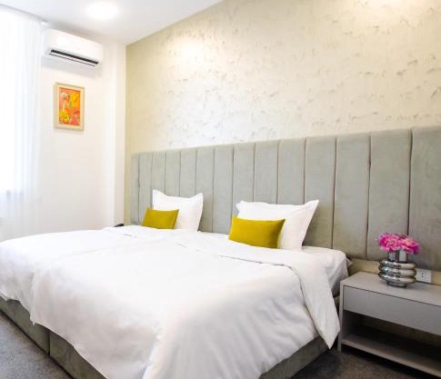 Benefice Hotel Yerevan-通緝