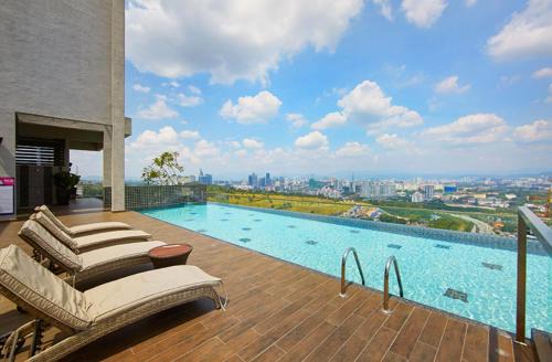 BEST in KL 4BR - 8pax near MidValley & SunwayVelocity 中文房东