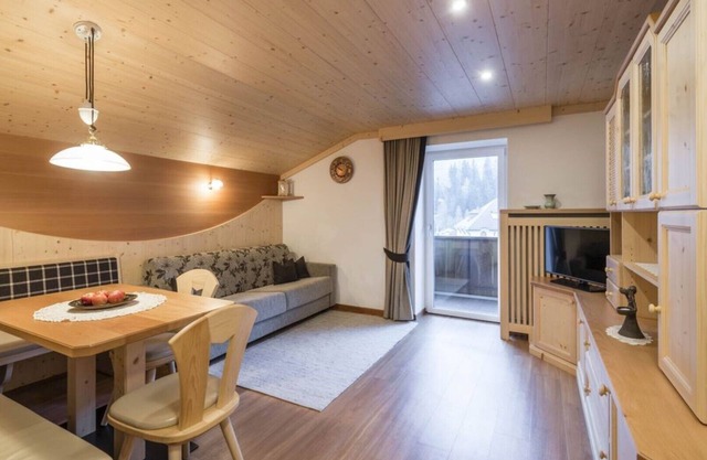 Best location in Ortisei/Val Gardena Dolomites ideal for holidays without a car