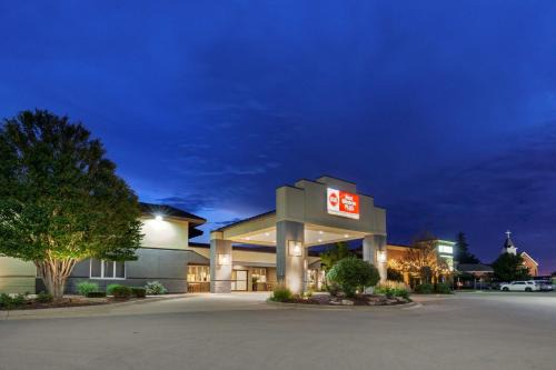 Best Western Plus Dubuque Hotel and Conference Center