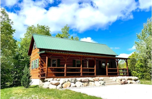 Betsie River Log Cabin near Crystal Mountain!