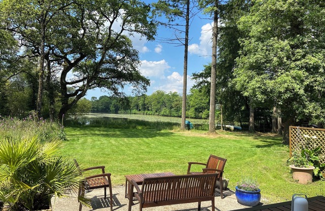 Between Rennes and St Malo; Gamekeeper's house with superb view of the pond