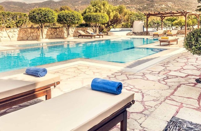 BH104 - R - Villa Sitia