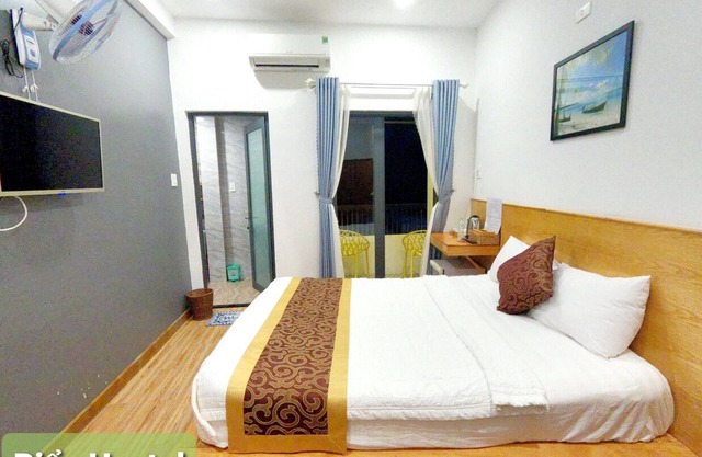 Biển Hostel