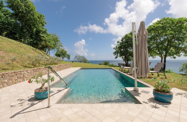 Bienvenue à la Villa Physareve Votre Résidence 4 Chambres de Rêve en Bord de mer