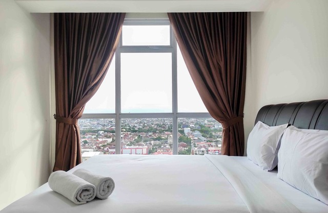 Big And Comfy 3Br At Vida View Apartement
