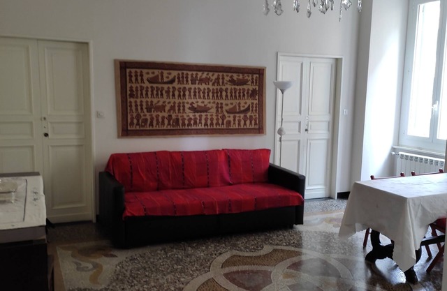 Big apartment near the railway station and near the beaches
