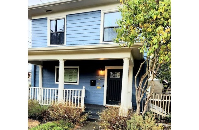 Big Historic Home in Tacoma