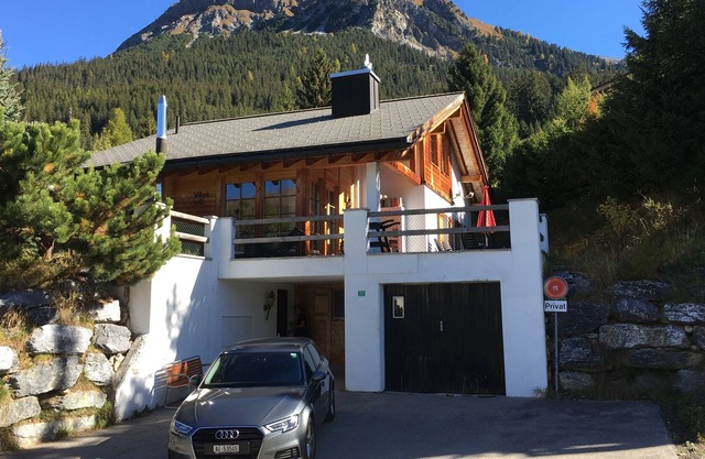 Big house in a quiet and sunny location above the village centre