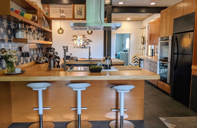 Bike Friendly, Walkable Home in The Heights