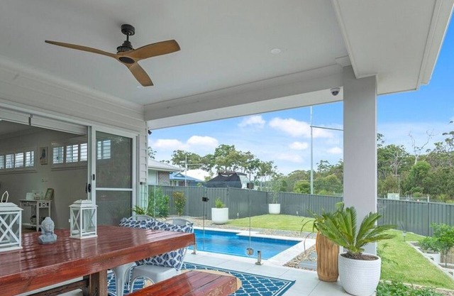 Bikinis and Martinis Spectacular with 3pm checkout