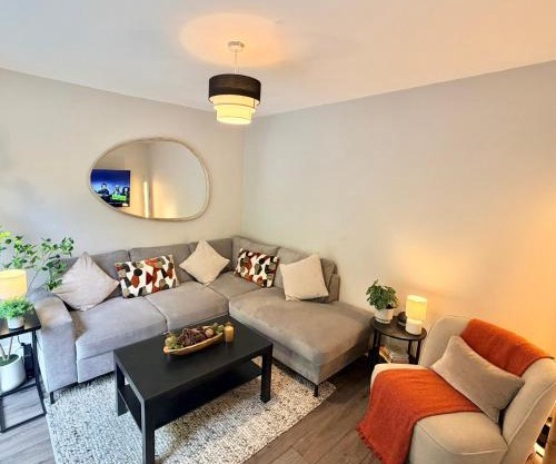 Birmingham City Centre Lrg House - Sleeps 10 - Free Driveway Parking