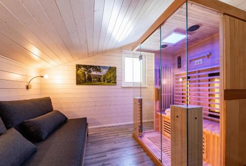 bis 4 Personen mit Infrarotsauna F1H0