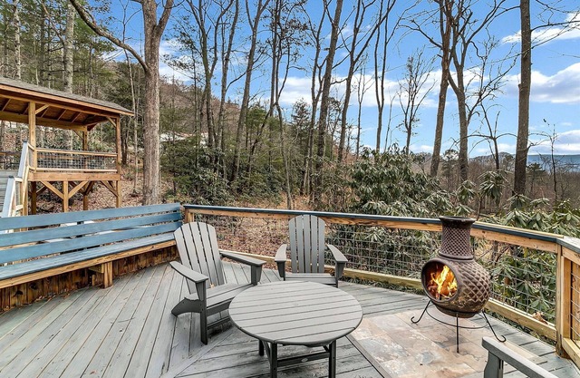 Black Mountain Treehouse