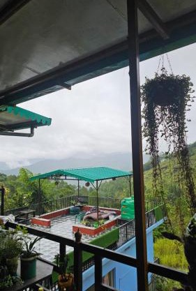 Bloom's Nest Almora Kasar devi