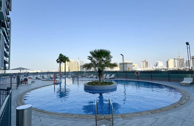 Bloom Towers Gem: Elegant Studio -A Must-See!