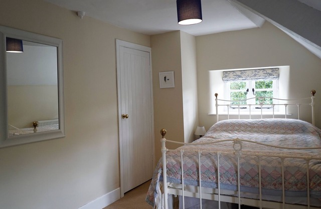 Blue Room - Private bathroom