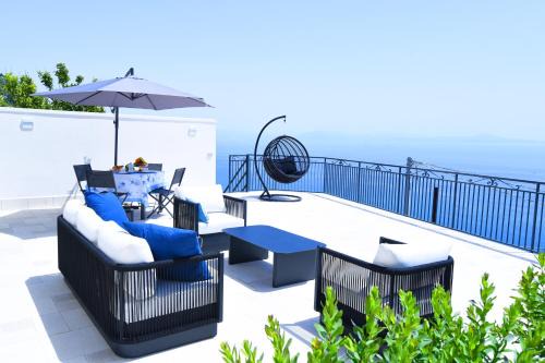 Blue View Luxury Rooms