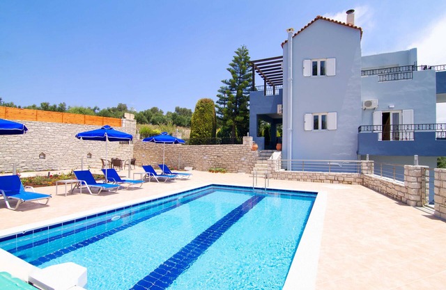 Blue Villa 2 - With Private Pool