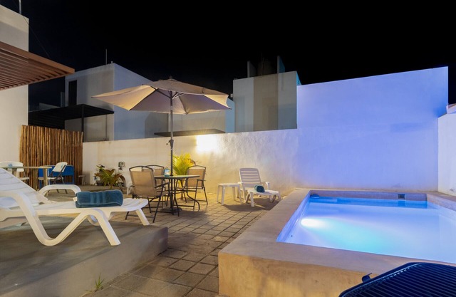 Blue Villa by Fidalsa