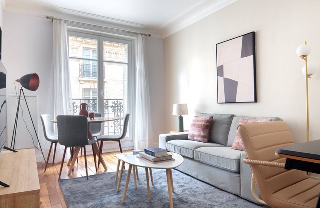 Blueground | Beaugrenelle, nr park & shopping