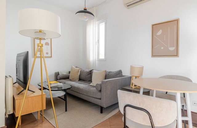 Blueground | Castellana, AC & w/d, near Retiro