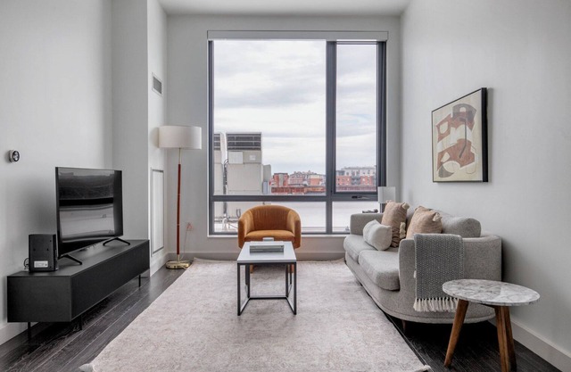 Blueground | Central-Maverick Square, pool, nr Boston Harbor