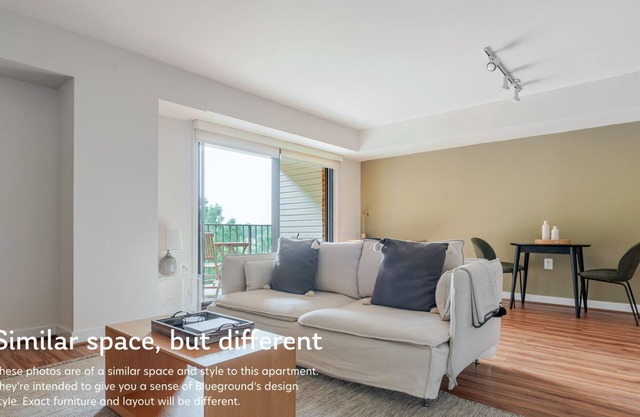 Blueground | Clarendon, fitness center, nr Gateway Park