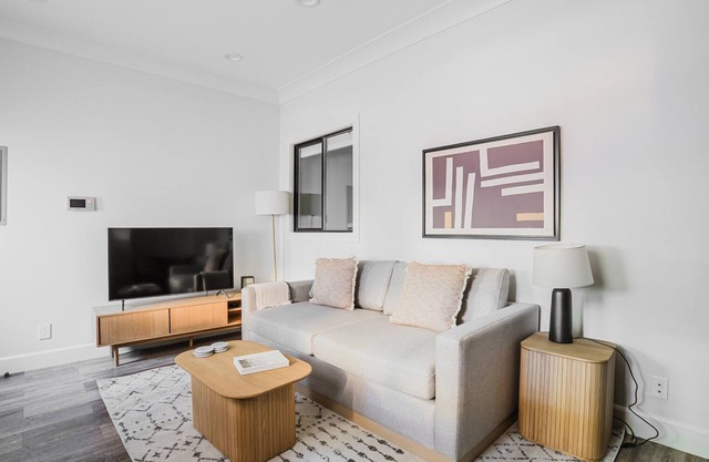 Blueground | Palo Alto, AC, w/d, nr university