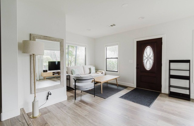 Blueground | Palo Alto, AC, w/d, nr Stanford