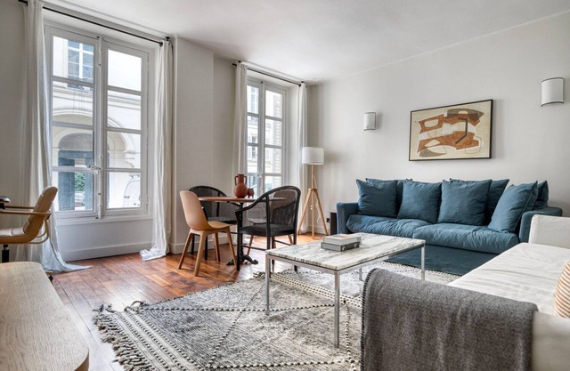 Blueground | Saint Germain des Pré, nr Seine