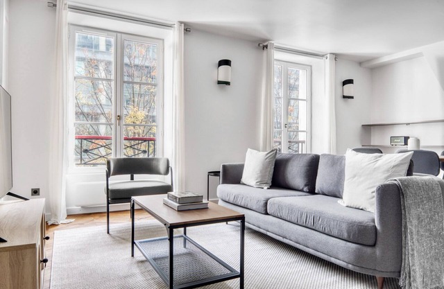 Blueground | Saint-Honoré, nr Rue de Rivoli