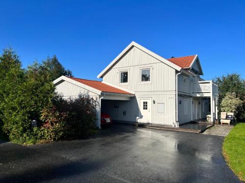 Boende centralt i Åkersberga för 3-4 personer