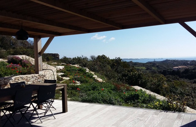 Bonifacio, charming house with sea view