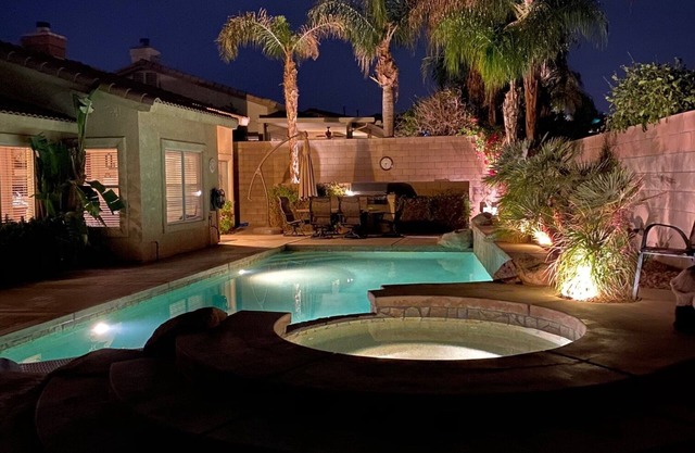 Book Your Fall Getaway Today! Beautiful, large home with pool! #64140 4BD