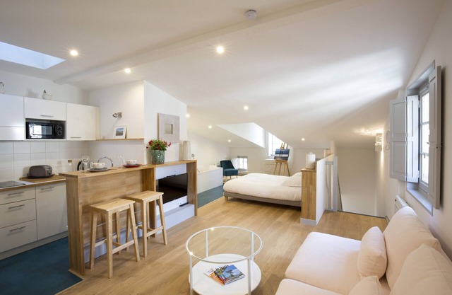 Bordeaux Historic Center Superior double studio