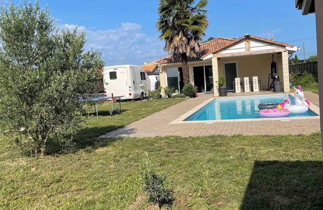 Bordeaux house 120m2 with swimming pool