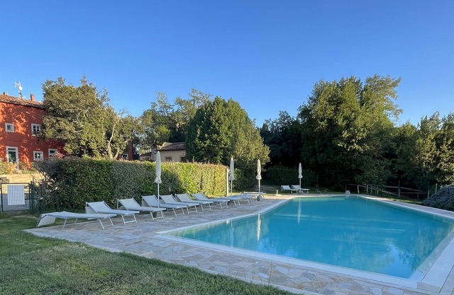 Borgo di Libbiano - Surrounded by cypresses and hills