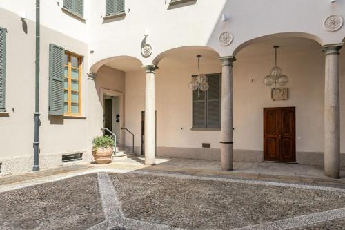 Borromei Suites by Halldis