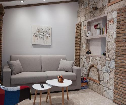 Boutique Eptalofos 15min from airport and sea