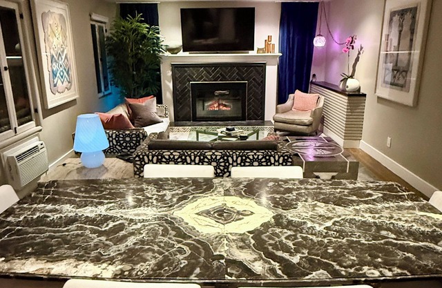 Boutique Hollywood Hills 2+1 with gorgeous yard by the Hollywood Bowl!