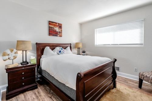 Boutique Home close to Monterey, Big Sur, Carmel STR25-20