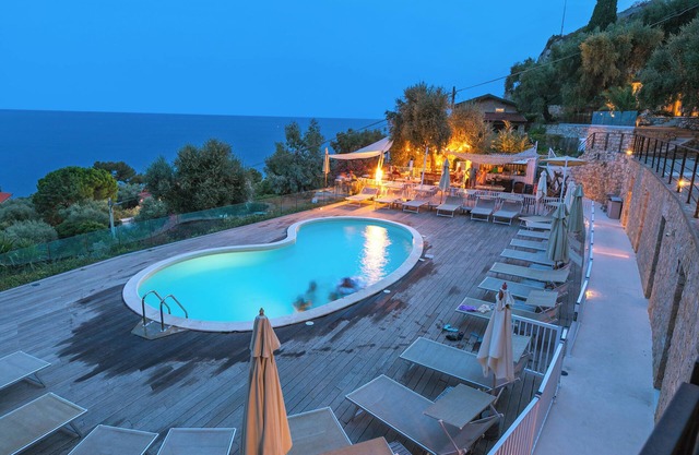 Boutique Pool Apt. Balzi Rossi - Siena, Ventimiglia, Italy