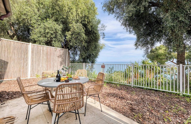 Boutique Pool Apt. Balzi Rossi - Capri, Ventimiglia, Italy